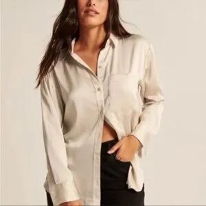 Abercrombie & Fitch Oversized Button Up Shirt Beige Satin Blouse Size Medium